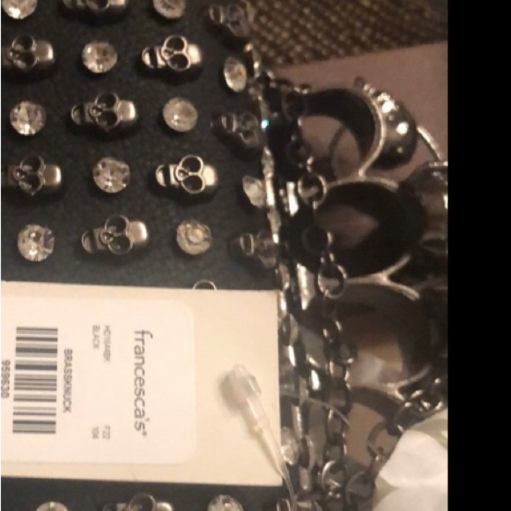 COPY - 001 - KNUCKLES skulls ring , rhinestone hard case clutch long chain. - Picture 16 of 16